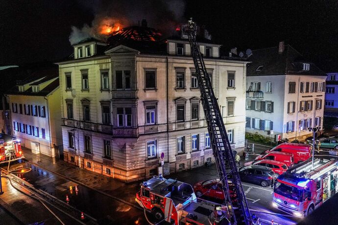 Esslingen: Dachstuhlbrand loest Grosseinsatz aus
