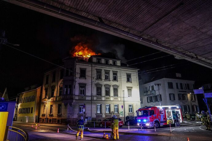 Esslingen: Dachstuhlbrand loest Grosseinsatz aus