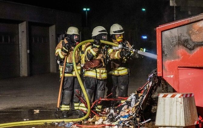 Containerbrand auf dem Gelände der Firma Bürkle - Bild 17_0
