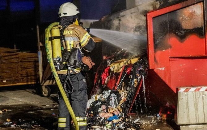 Containerbrand auf dem Gelände der Firma Bürkle - Bild 12_2