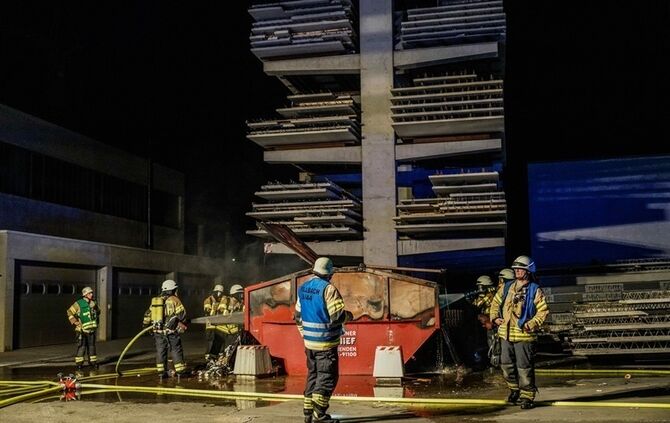 Containerbrand auf dem Gelände der Firma Bürkle - Bild 06_8