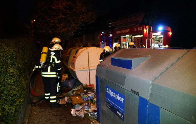 Brandstiftungsserie im Ort  - Bild 04_17