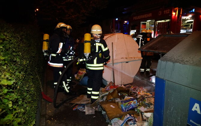 Brandstiftungsserie im Ort  - Bild 05_18
