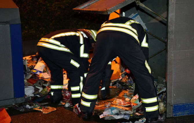 Brandstiftungsserie im Ort  - Bild 10_22