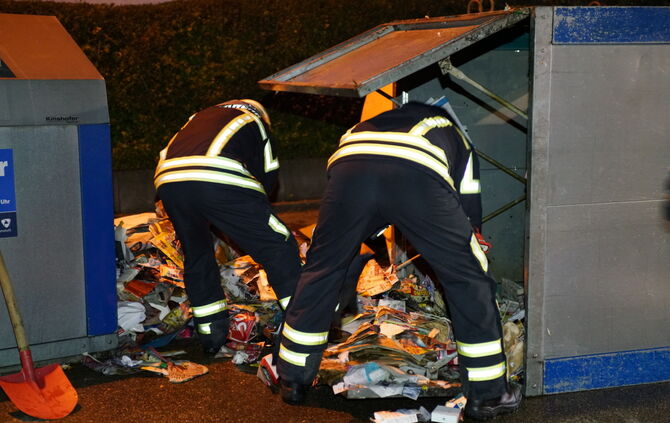 Brandstiftungsserie im Ort  - Bild 11_23