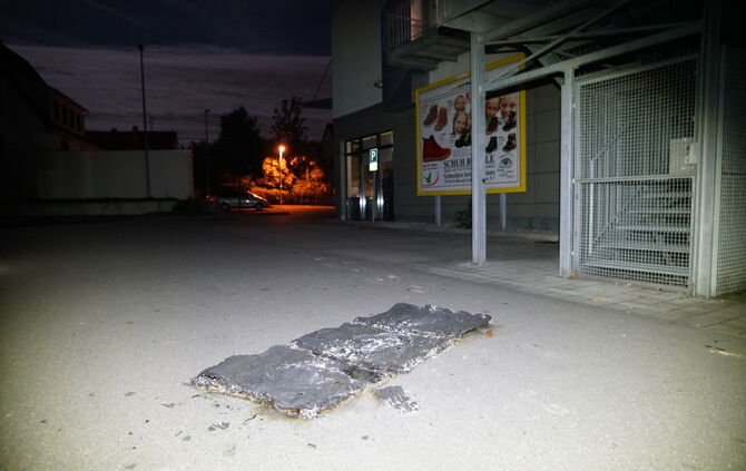 Brandstiftungsserie im Ort  - Bild 17_30