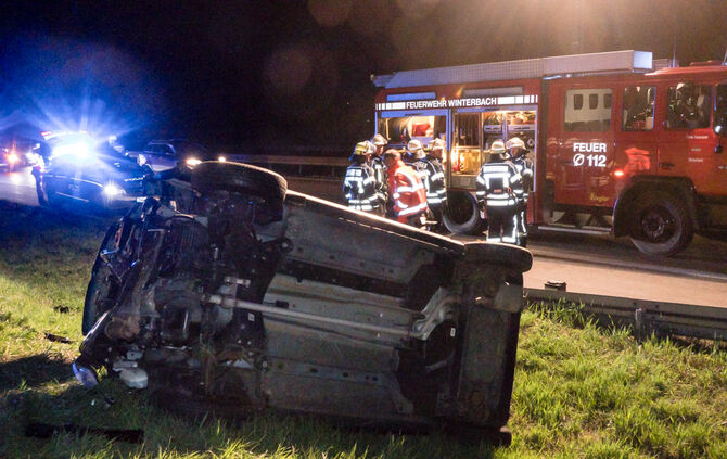 Unfall auf B29: Ein Fahrstreifen gesperrt - Bild 02_10