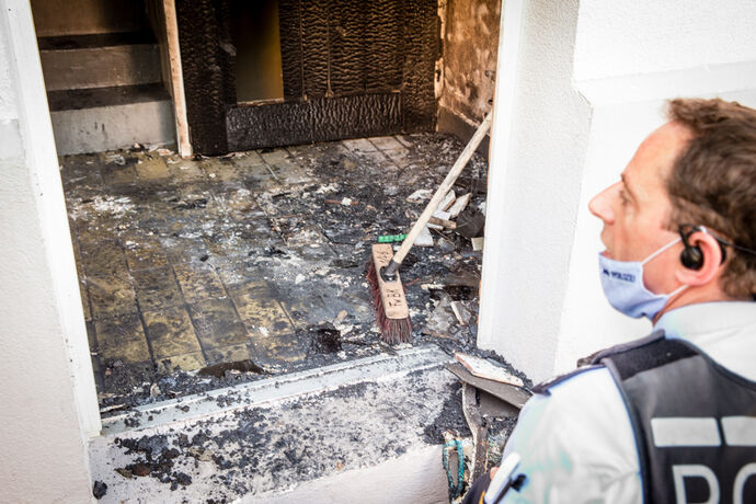 Brand im Treppenhaus, Etzwiesenstrasse, Backnang, 15.09.2020.