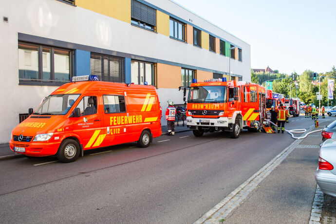 Brand im Treppenhaus, Etzwiesenstrasse, Backnang, 15.09.2020.