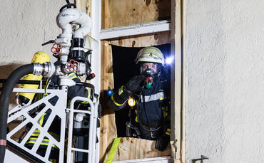 Brand in alter Lederfabrik - Bild 11_0