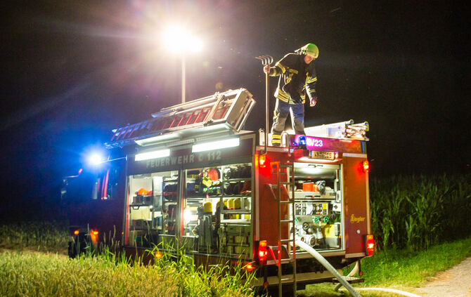 Feuerwerk verursacht Brand in Bittenfeld - Bild 11_10