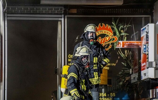 Brand in Pizzeria - Bild 02_23