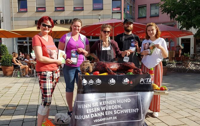 Peta Aktion Hund grillen_0