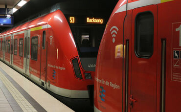 S-Bahn sbahn s bahn s3 backnang symbol symbolbild symbolfoto