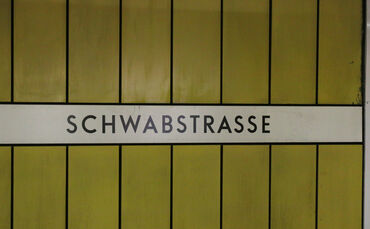 S-bahn sbahn s bahn Haltestelle Schwabstraße Schwabstrasse symbol symbolbild Symbolfoto