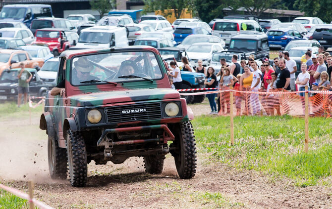 Motorsport auf dem Acker - Bild 03_2