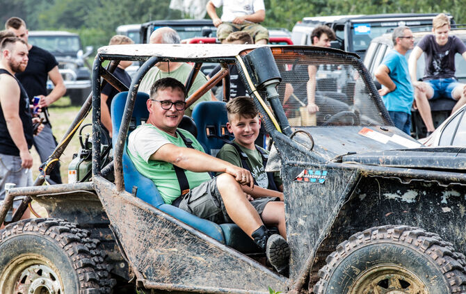 Motorsport auf dem Acker - Bild 17_16