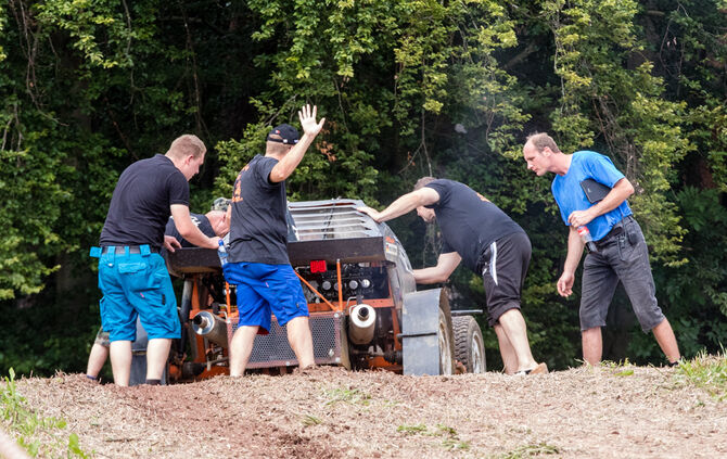 Motorsport auf dem Acker - Bild 41_40