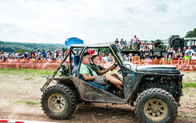 Motorsport auf dem Acker - Bild 50_49