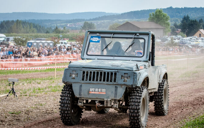 Motorsport auf dem Acker - Bild 64_63