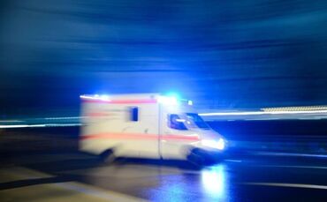 Krankenwagen mit Blaulicht
