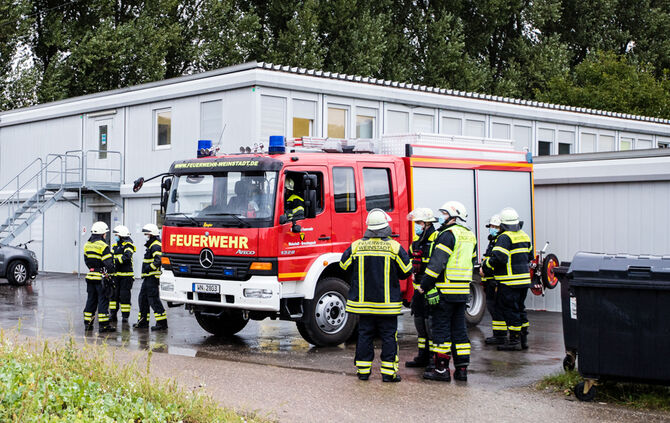 Feuerwehreinsatz in der Gemeinschaftsunterkunft Heuweg, Weinstadt-Großheppach, 26.09.2020.