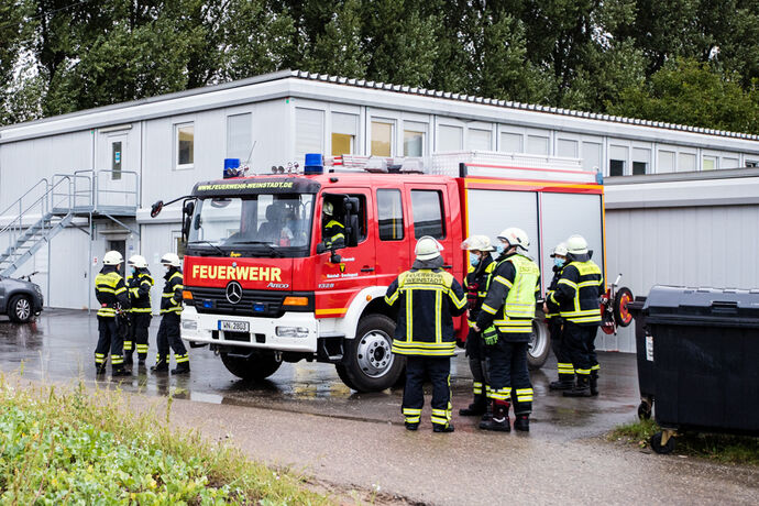 Feuerwehreinsatz in der Gemeinschaftsunterkunft Heuweg, Weinstadt-Großheppach, 26.09.2020.