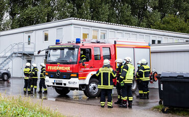 Feuerwehreinsatz in der Gemeinschaftsunterkunft Heuweg, Weinstadt-Großheppach, 26.09.2020.
