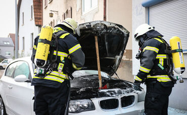 Autobrand in Beutelsbach - Bild 01_0