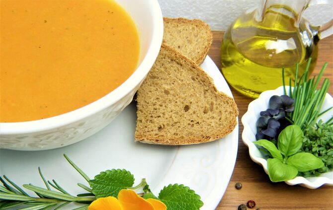 carrot-soup_silviarita-pixabay2192152