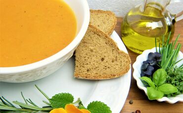 carrot-soup_silviarita-pixabay2192152