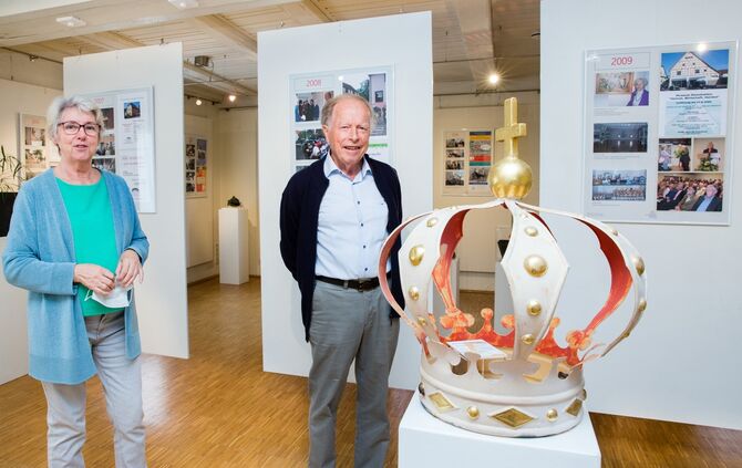 20 Jahre Museumsverein Remshalden mit Sonderausstellung: Irmgard Fischer (Vereinsvorsitzende ) und Hermann Seibold ( Vorstandsmi