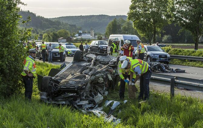 Großes Unglück nach Sekundenschlaf_0