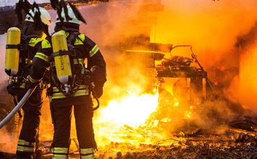 Gartenhaus im Vollbrand, Weinstadt-Beutelsbach, Rems-Murr-Kreis, 14.07.2018.