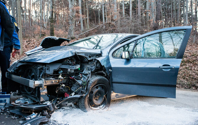 bb_unfall_stetten_05-02-2019_3_3