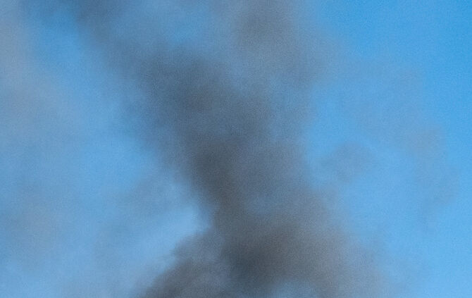 Solaranlagen auf Wohnhaus in Brand geraten - Bild 06_29
