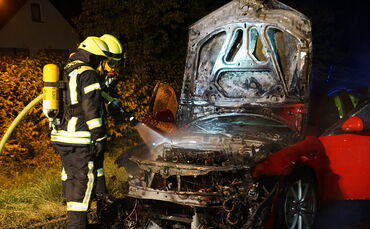 Fahrzeugbrand  - Bild 06_0