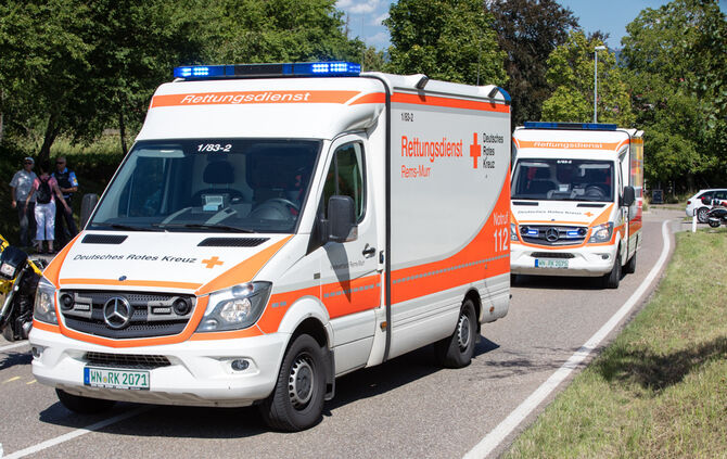 Eilmeldung! Schwerer Motorradunfall - Bild 06_17
