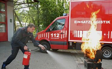 Feuerloescher05