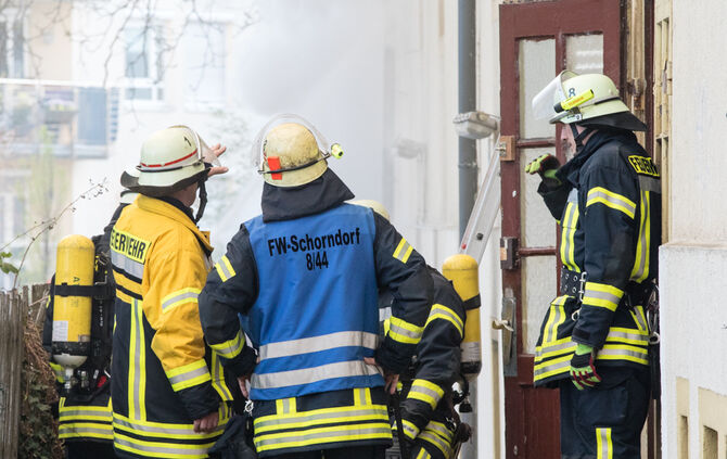 Fünf Verletzte bei Großbrand in der Göppinger Straße - Bild 39_20