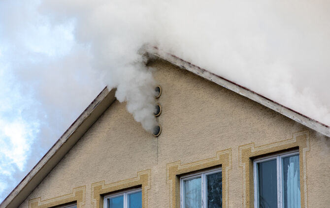 Fünf Verletzte bei Großbrand in der Göppinger Straße - Bild 21_37