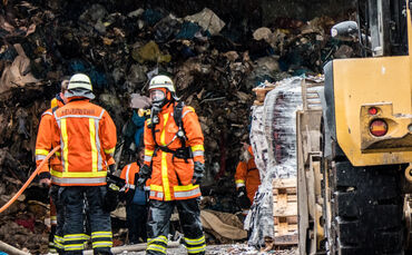 Brand bei Entsorgungsunternehmen - Bild 06_0