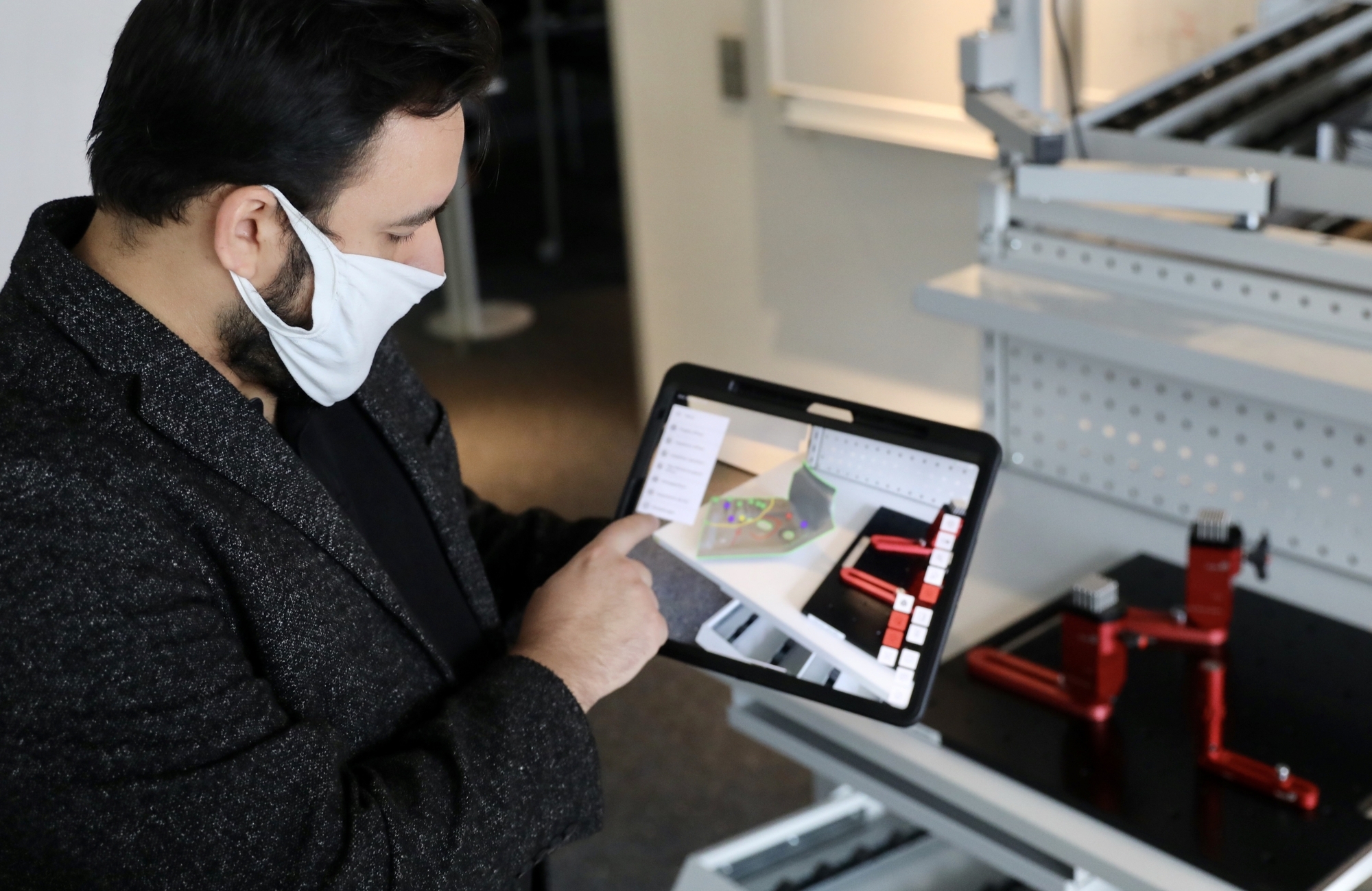 Ein Rundgang mit Schlappen durch Fabriken, die es noch gar nicht gibt Das Virtual Dimension