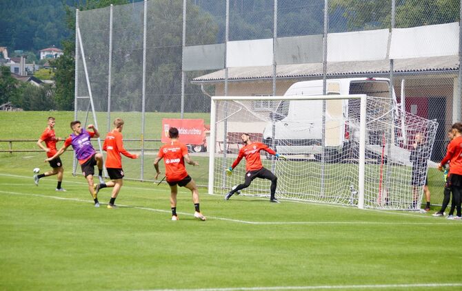Vormittagseinheit VfB-Trainingslager in St. Gallen_08.07.2019_24