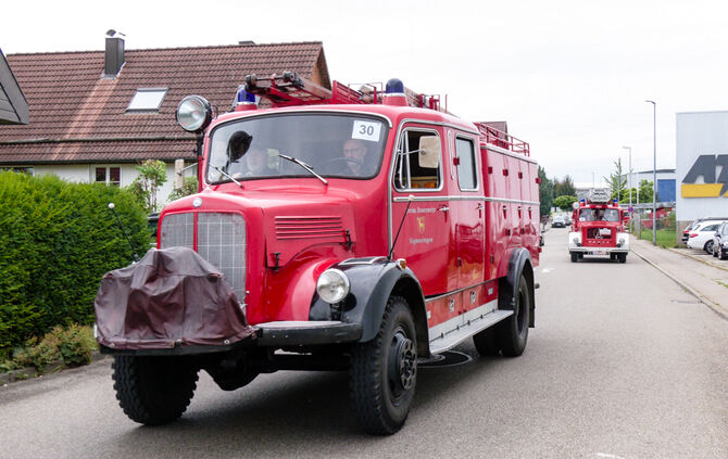 Großes Feuerwehr-Oldtimertreffen - Bild 15_15