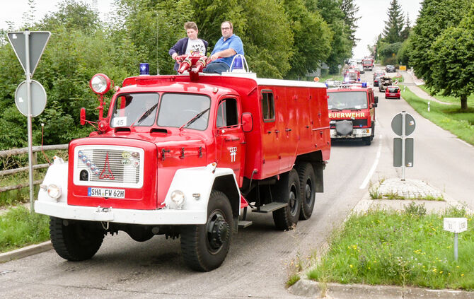 Großes Feuerwehr-Oldtimertreffen - Bild 18_18