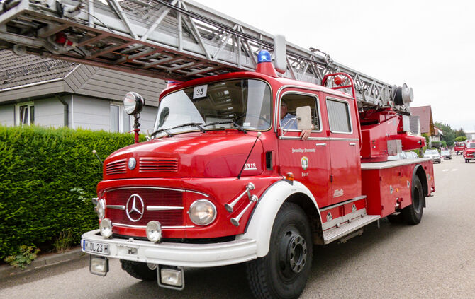 Großes Feuerwehr-Oldtimertreffen - Bild 36_35
