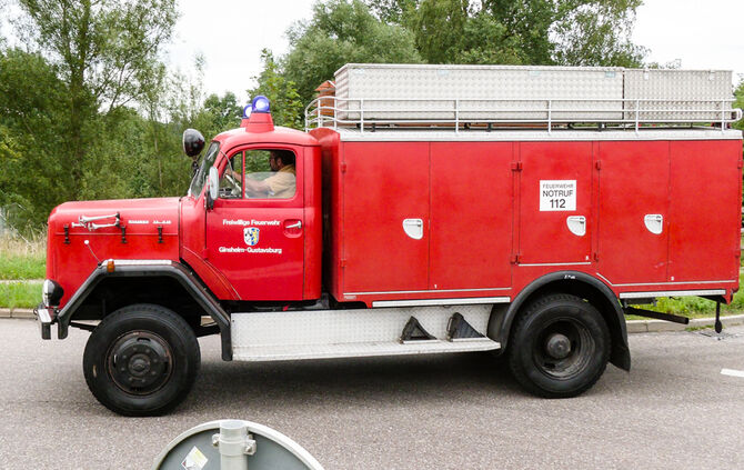 Großes Feuerwehr-Oldtimertreffen - Bild 57_56
