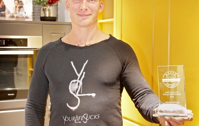 24StdWIKuechenhalle02