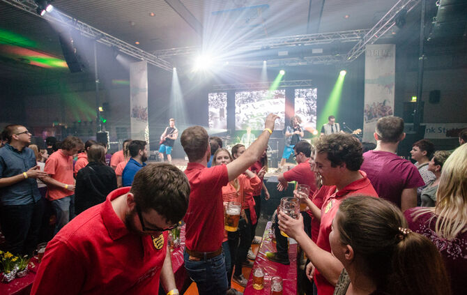 B m K  –  DAS Bierfest im Remstal! - Bild 18_17